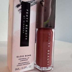 Fenty Beauty Gloss Bomb Universal Lip Luminizer in Fenty Glow 01 full size NEW